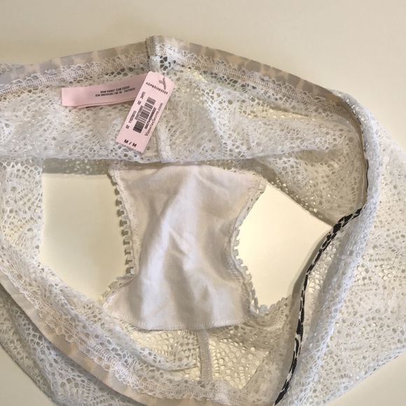 Victoria Secret Shortie/Minishort - Picture 4 of 6